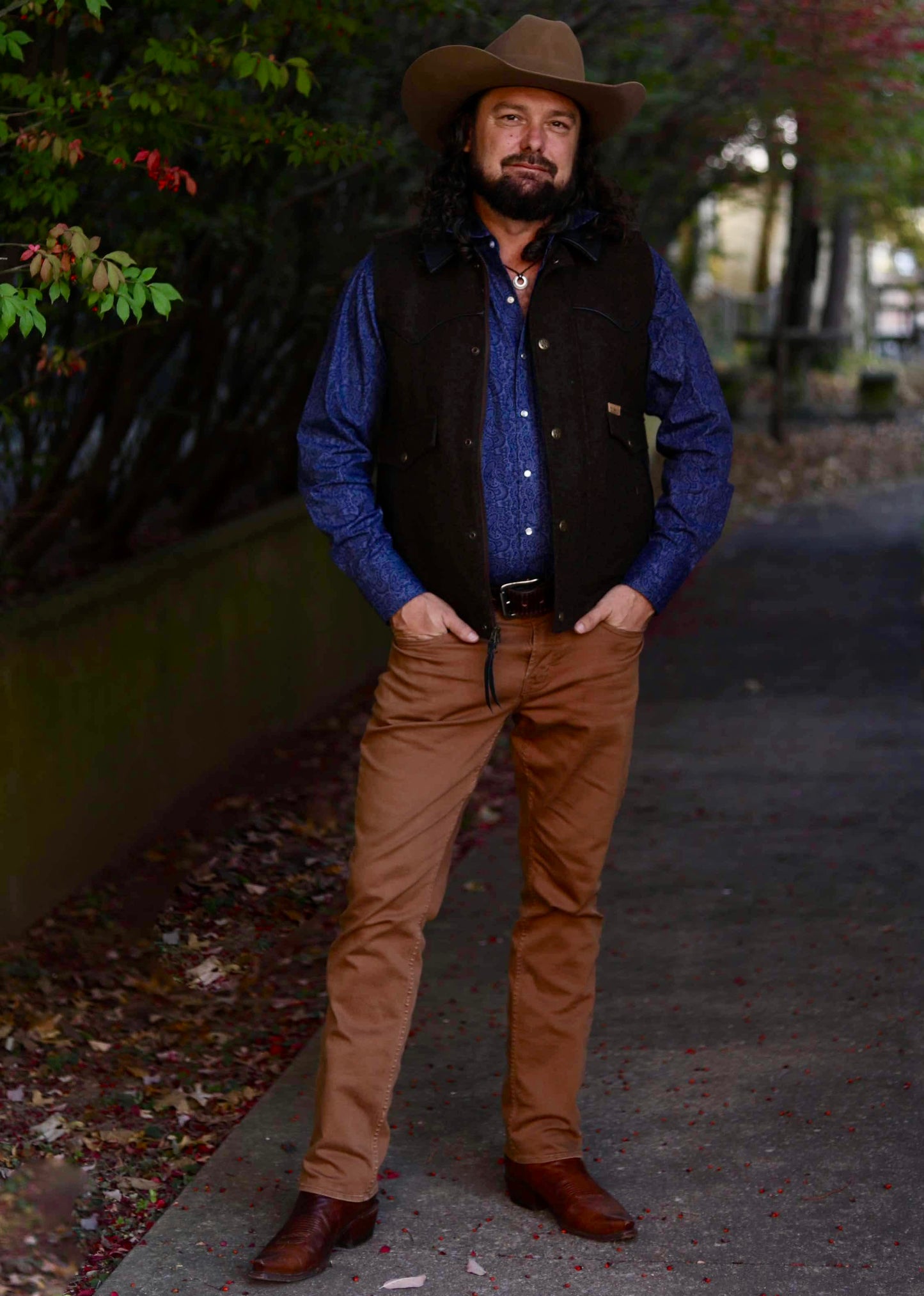 Country outfitter Mens pearl snap shirt