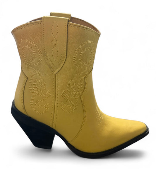 Dingo- Pretty n’ Prissy Bootie