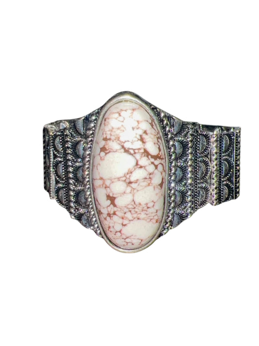 Oval Cream Stone Stretch bracelet